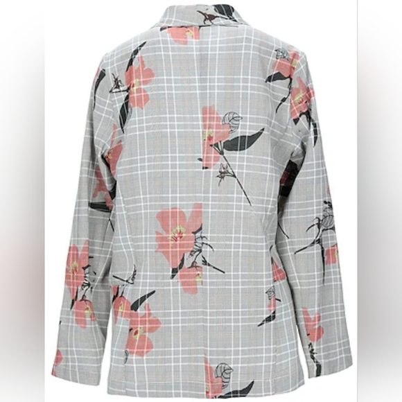 NO LONGER FOR SALE****ANONYME Designers Woman's Blazer - Picture 2 of 4